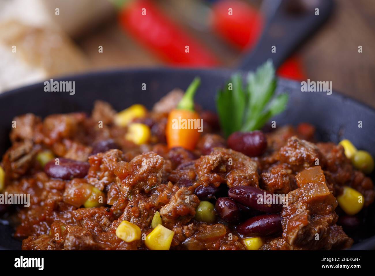 chili con carne, bean stew, chili con carnes, bean stews Stock Photo