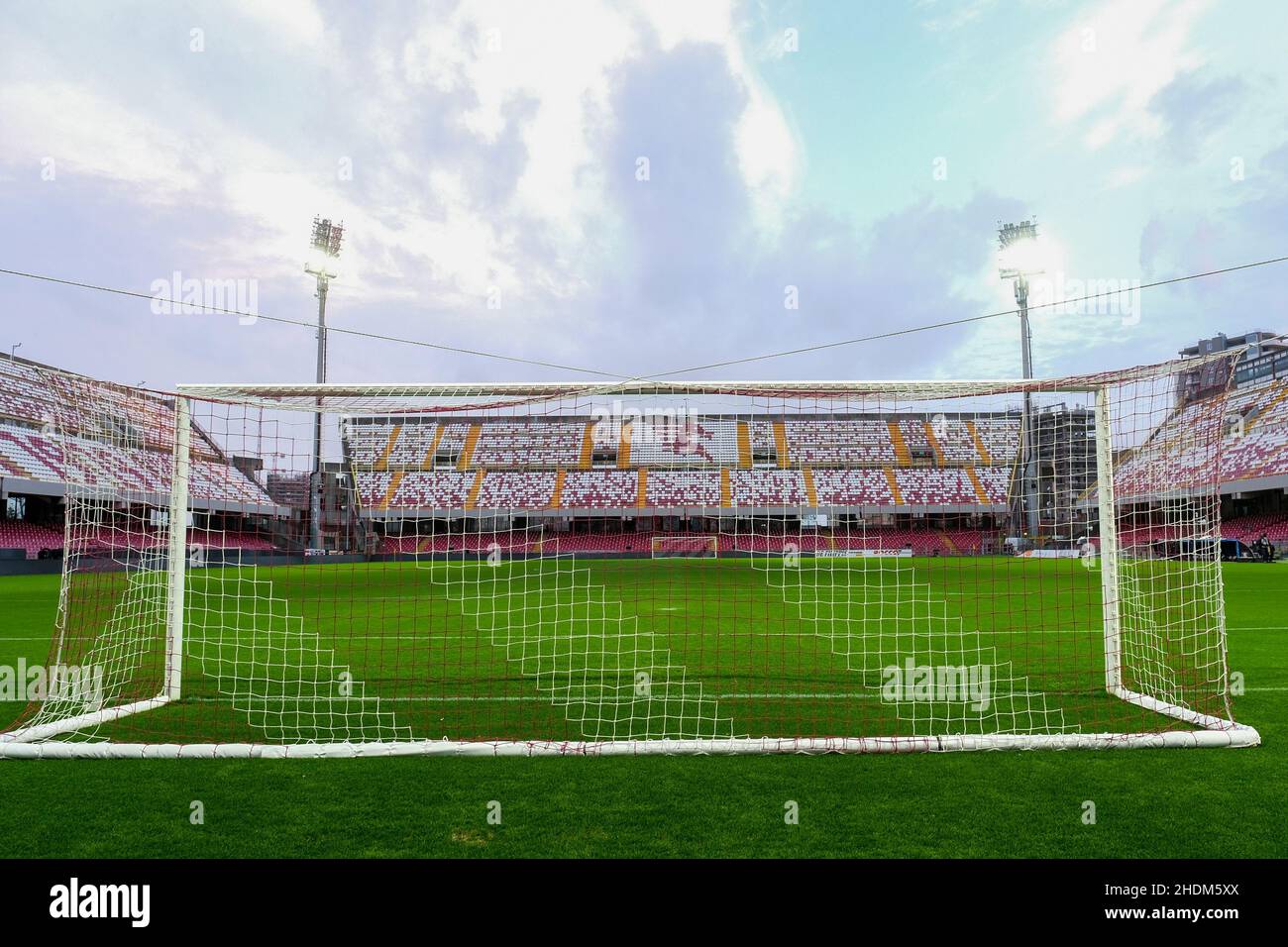 A general view of the Stadio Arechi before the Serie A match between US Salernitana and Venezia FC at Stadio Arechi on January 06, 2022 in Salerno, Italy. US Salernitana team counted at least 9 positive players due to the Sars Cov19 Omicron variant expansion. Stock Photo