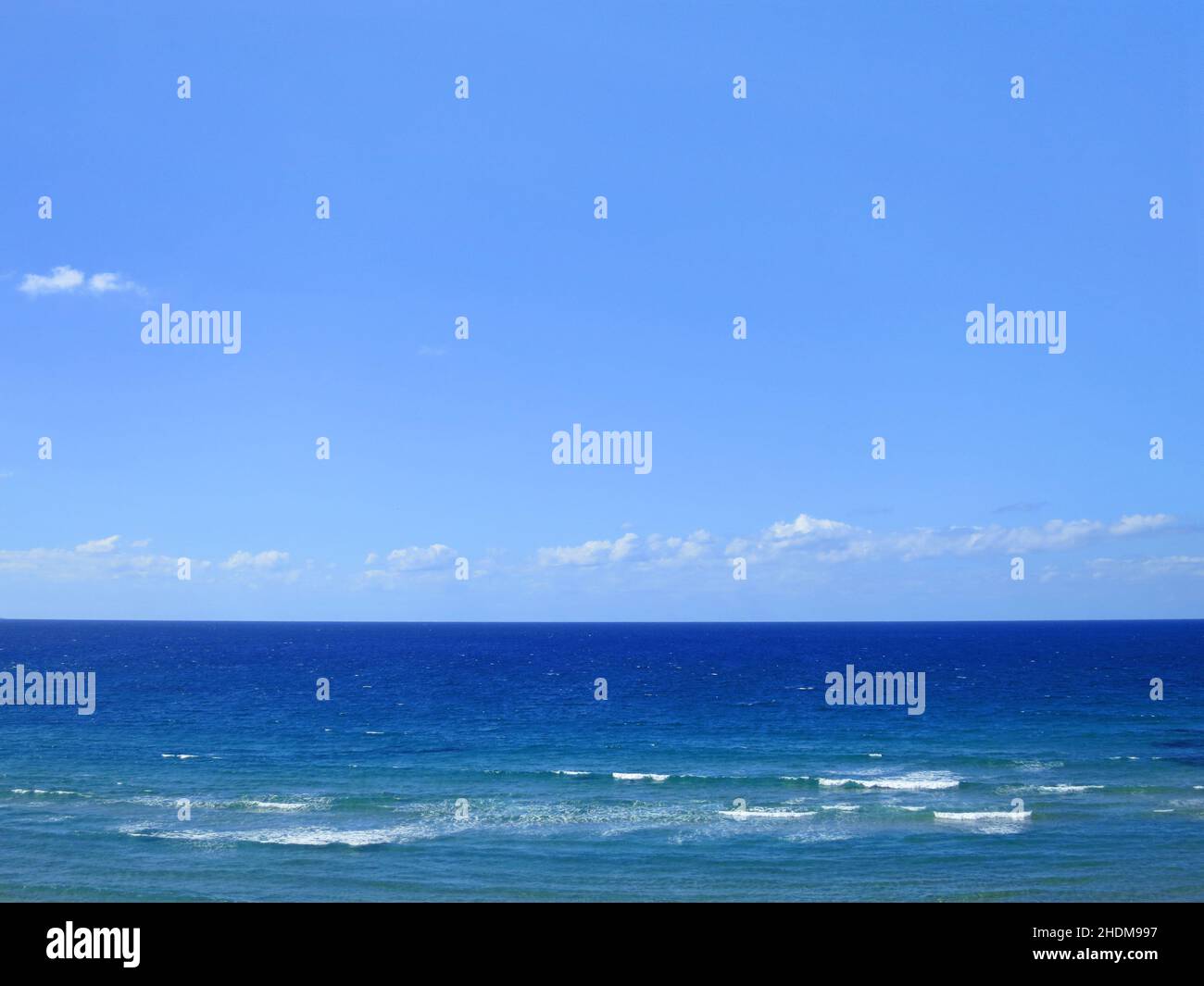 Travel horizon horizontals hi-res stock photography and images - Alamy