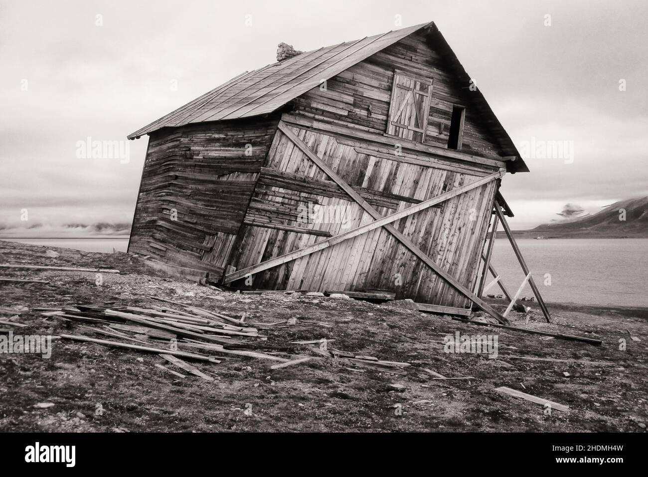 dilapidated, slanted, wooden cabin, dilapidateds, slanteds, cabins Stock Photo
