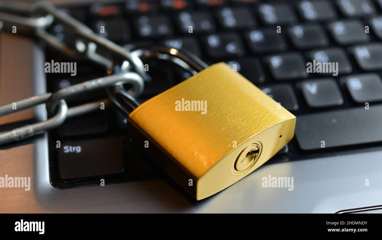 Pc computers computer chain hi-res stock photography and images - Alamy