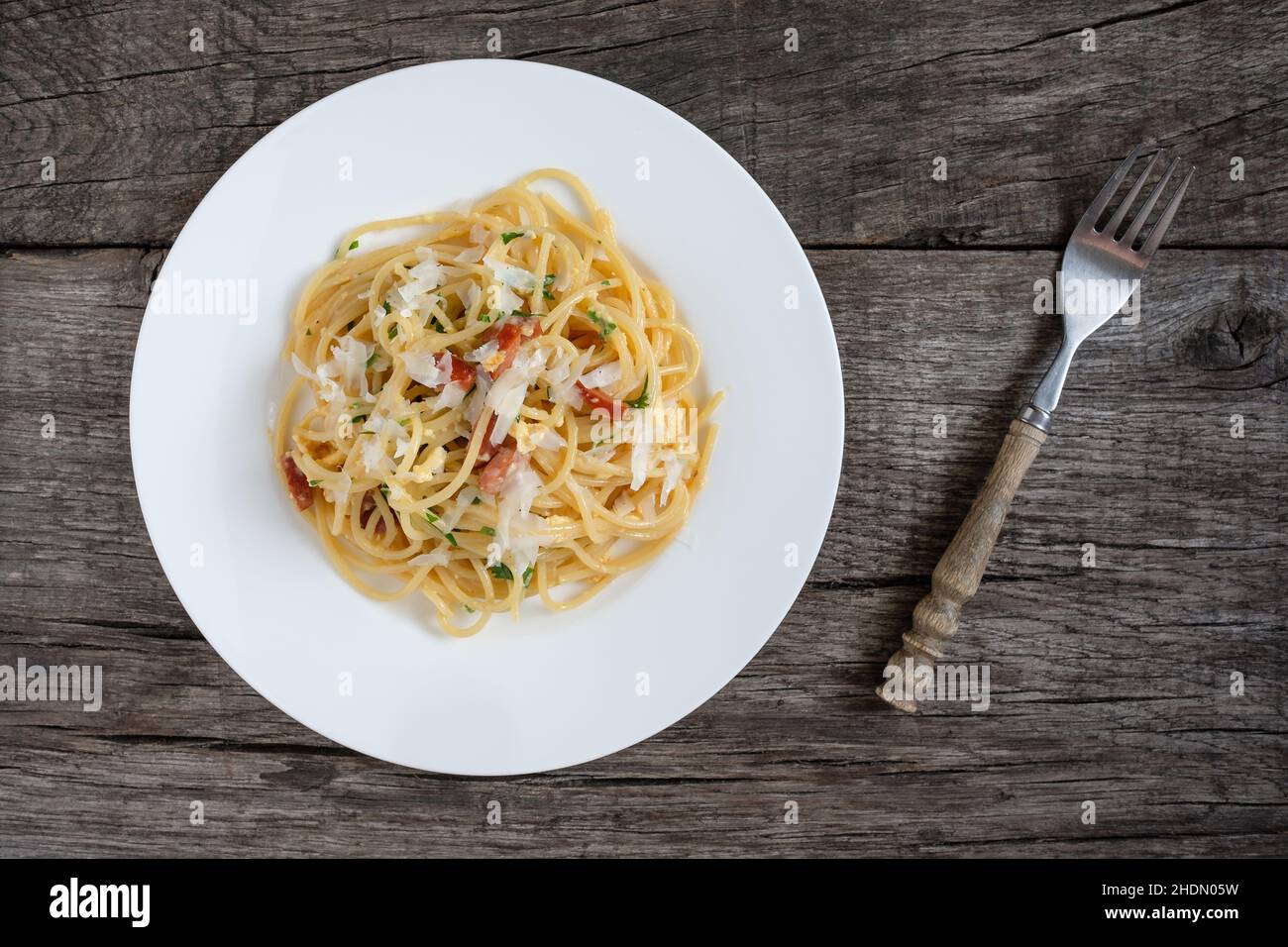pasta dish, lunch, spaghetti carbonara, pasta dishs, lunch time
