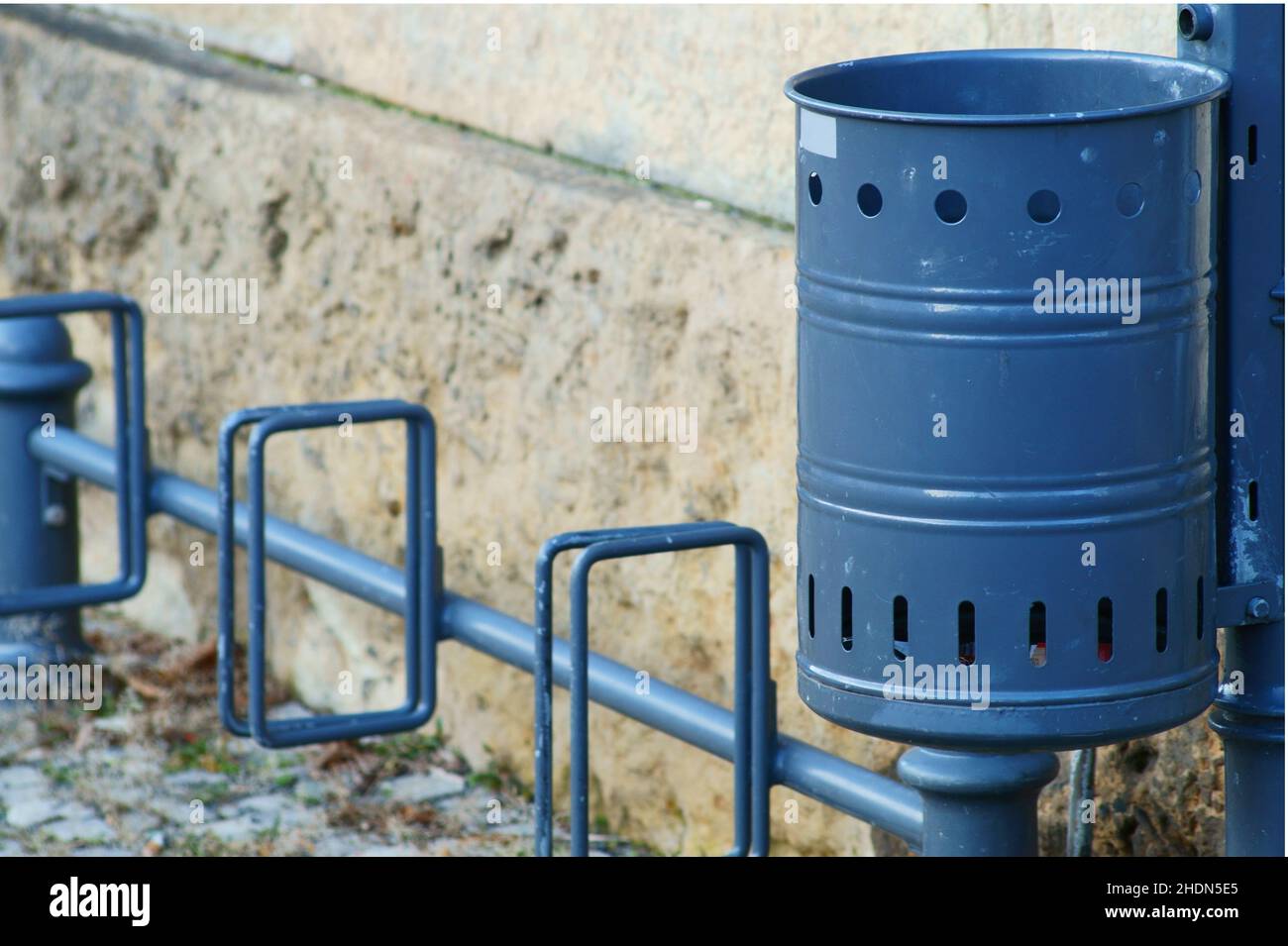 Trash rack hi-res stock photography and images - Alamy