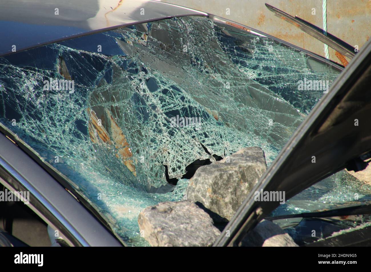 car, accident, falling rocks, glass damage, cars, accidents, glass