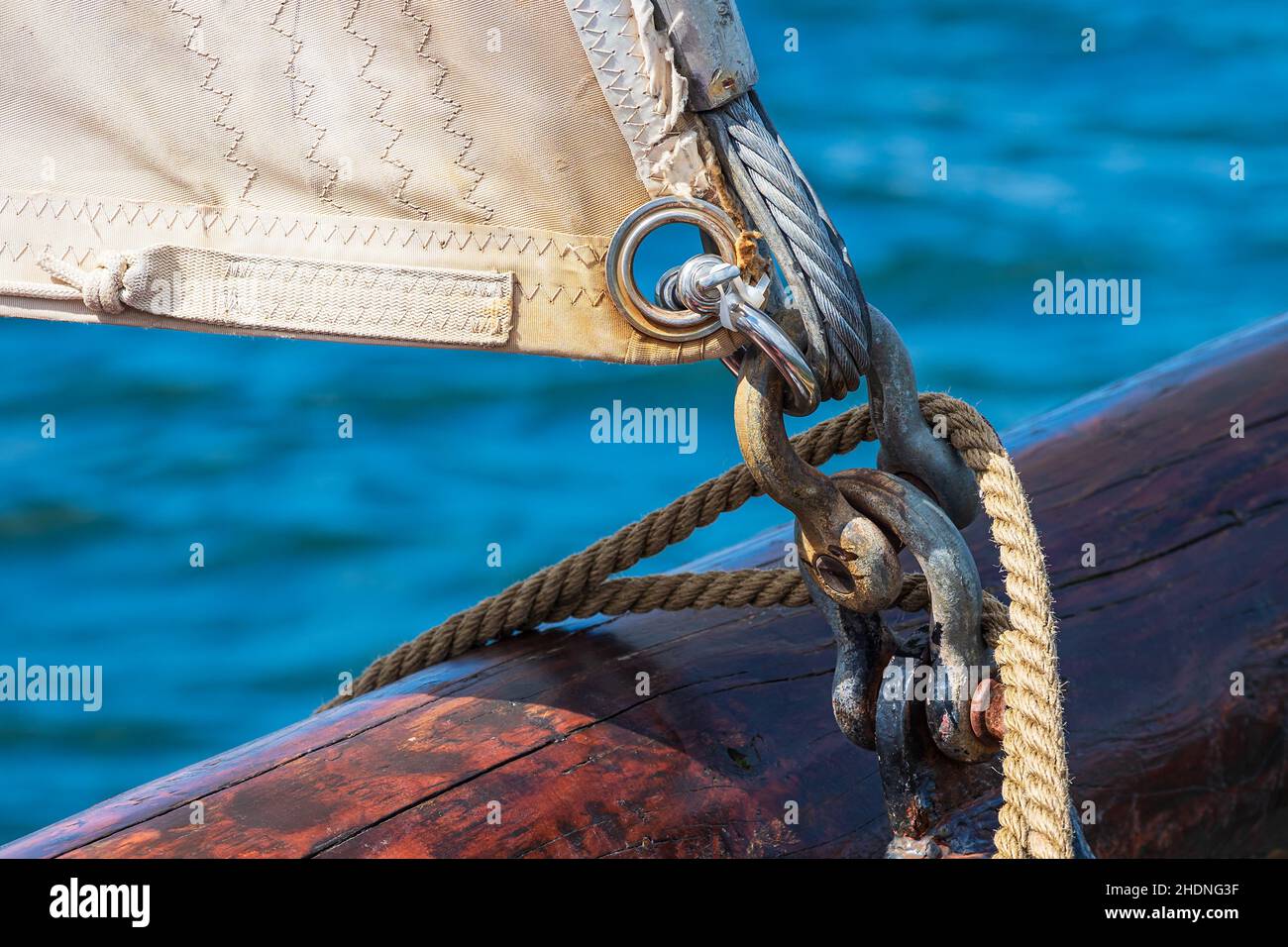 dew, sail, shackles, eye bolt, dews, sails, shackle, eye bolts Stock