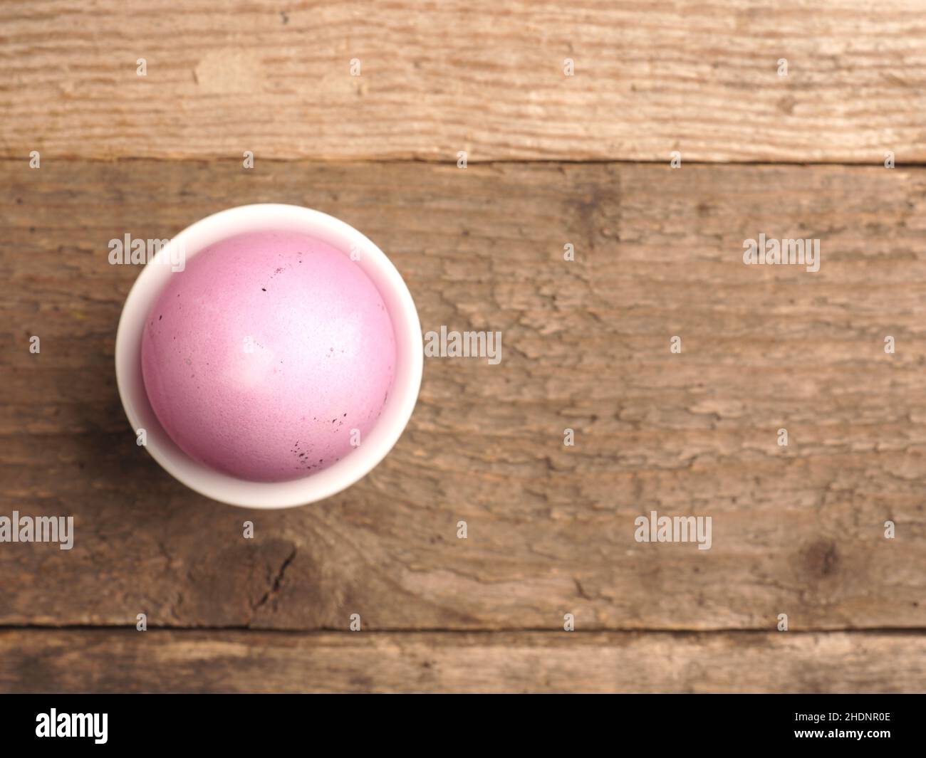 easter egg eggcup easter eggs eggcups Stock Photo Alamy