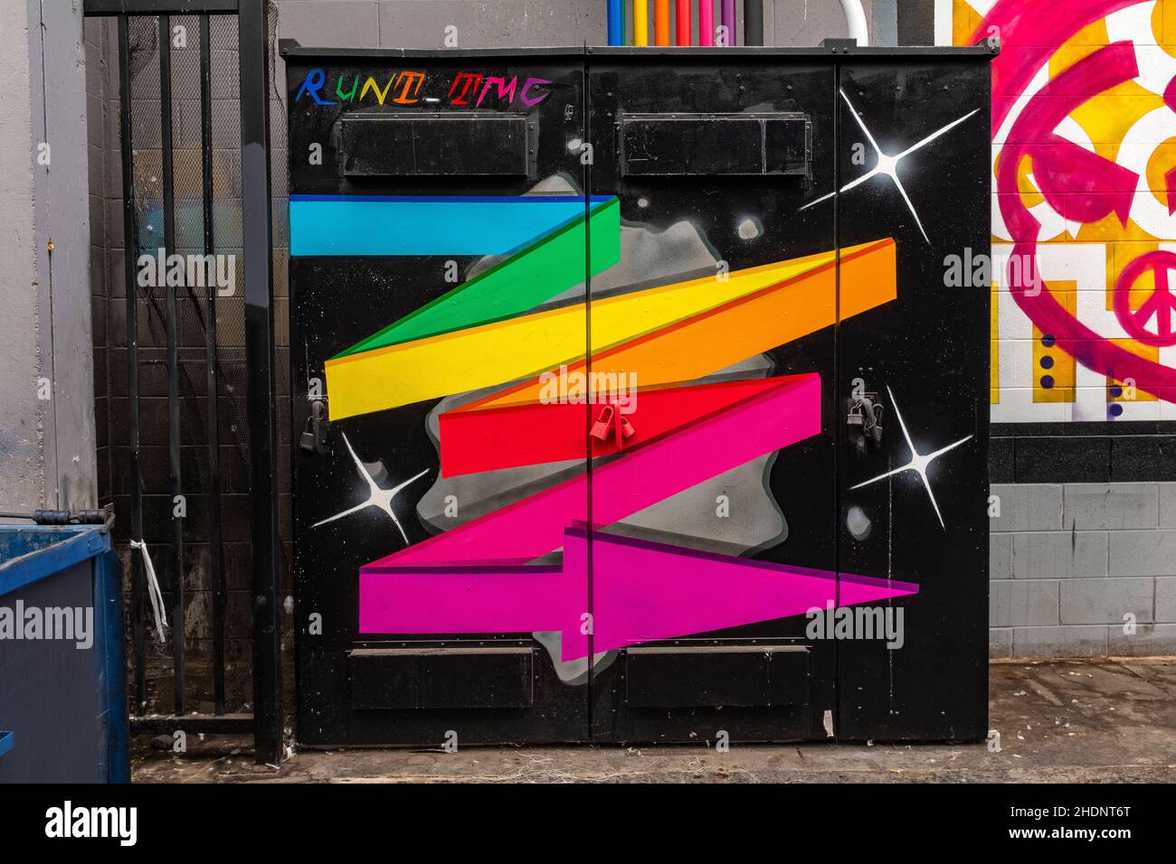 wall art in Albuquerque alleyway, New Mexico Stock Photo Alamy