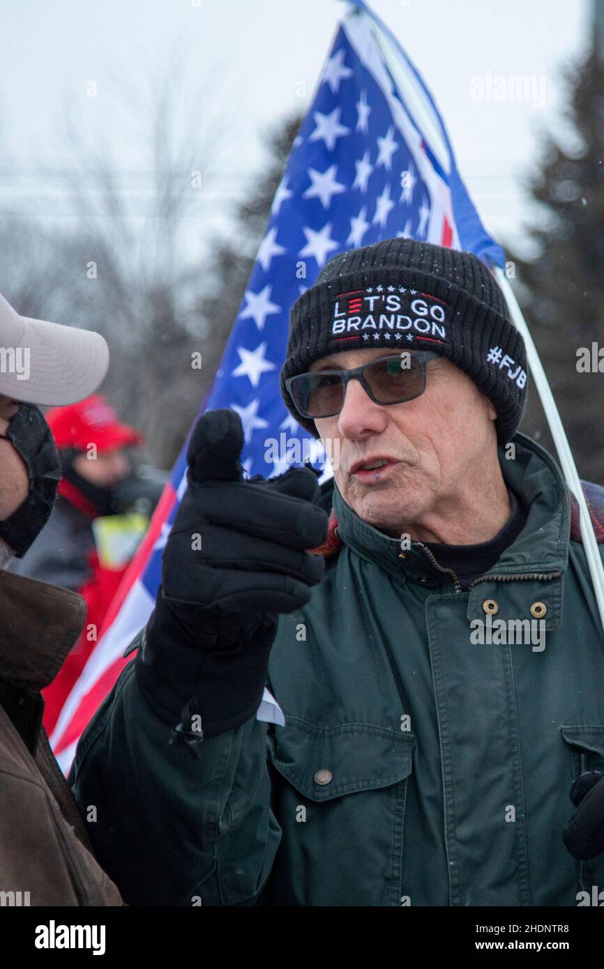 Rochester Hills, Michigan, USA. 6th Jan, 2022. A counter-demonstrator at a rally protesting the violent attack on the U.S. Capitol a year earlier. Credit: Jim West/Alamy Live News Stock Photo