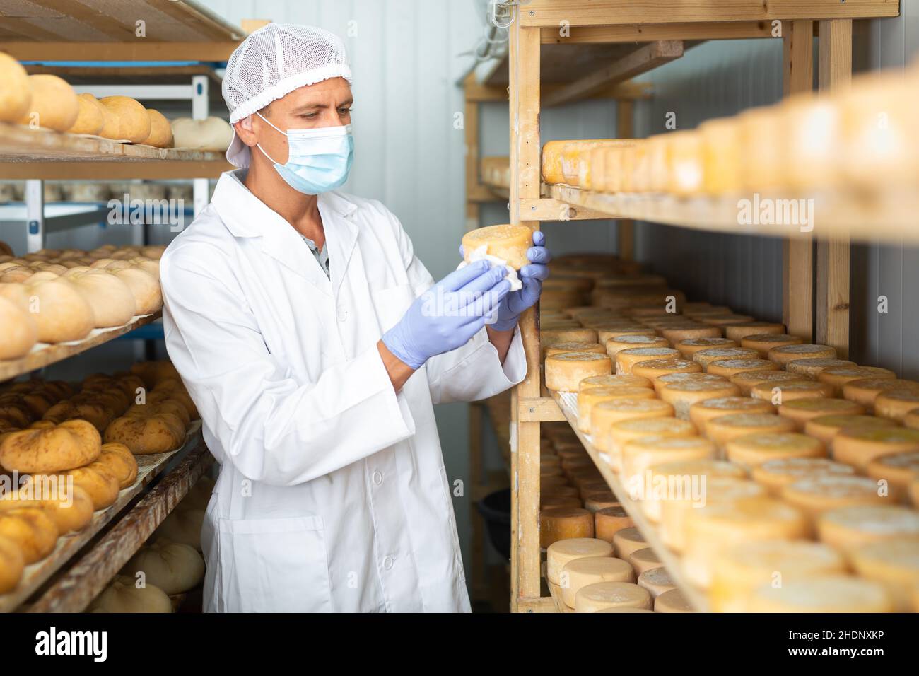 Maturation cheese french hi-res stock photography and images - Alamy