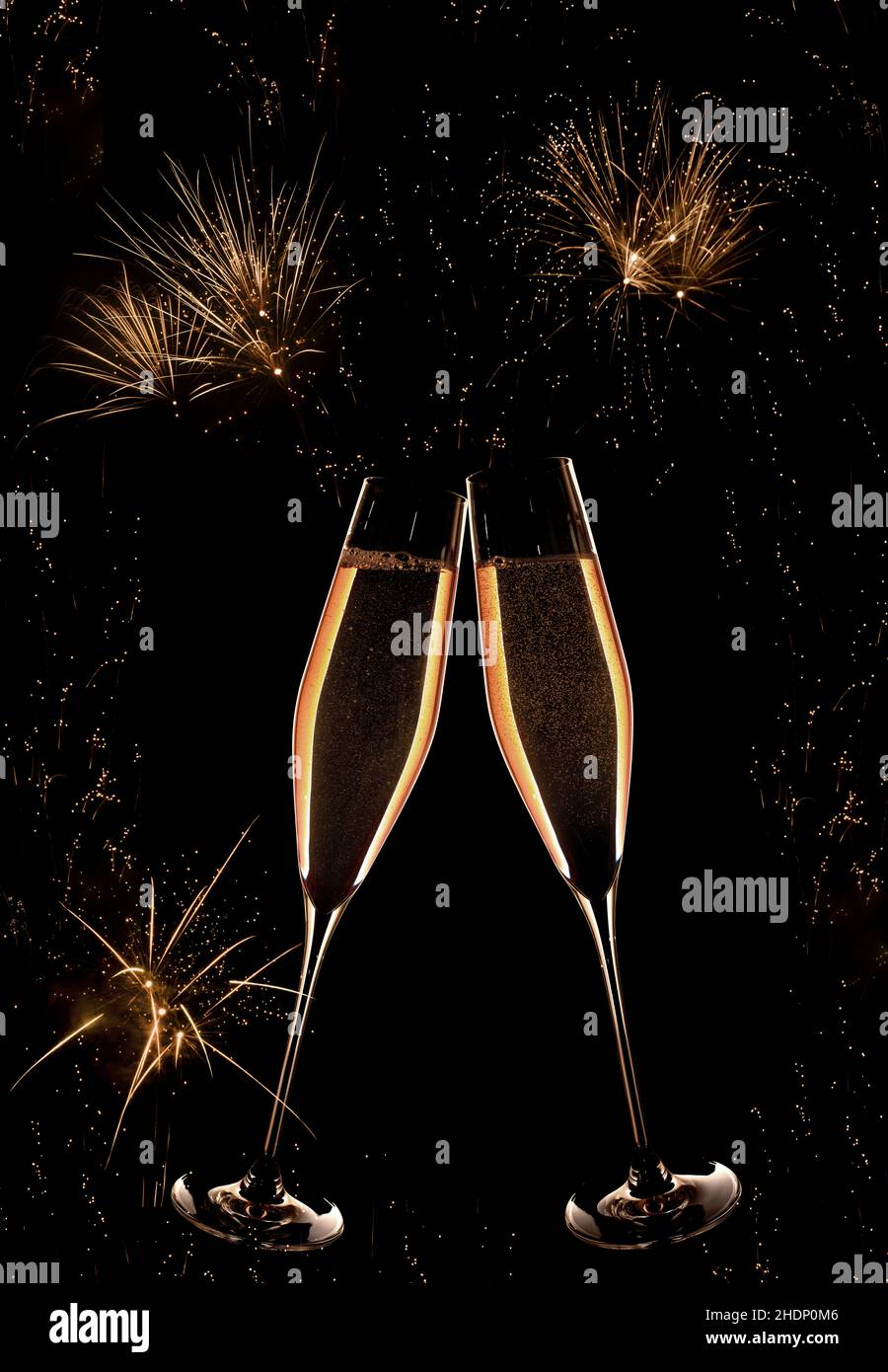 New Years Eve Champagne Toast New Years Eves Champagner Champagnes New Years Eve Champagne Toast New Years Eves Champagner Champagnes Toasts 2HDP0M6