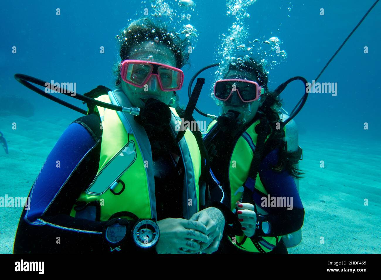 Woman Scuba Diving 18 Years Hi-res Stock Photography And Images - Alamy