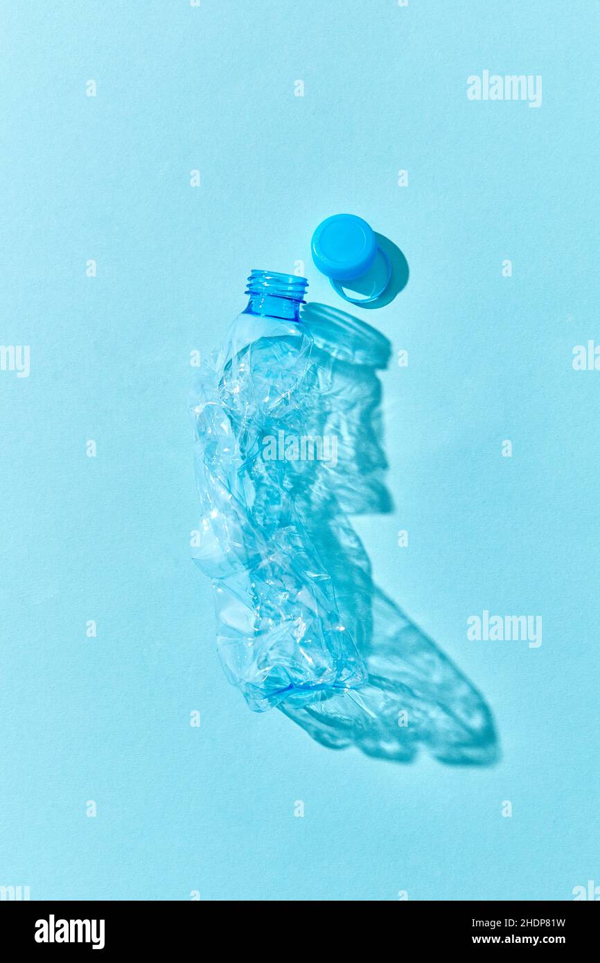 plastic bottle, deformed, plastic bottles, deformeds, distorted