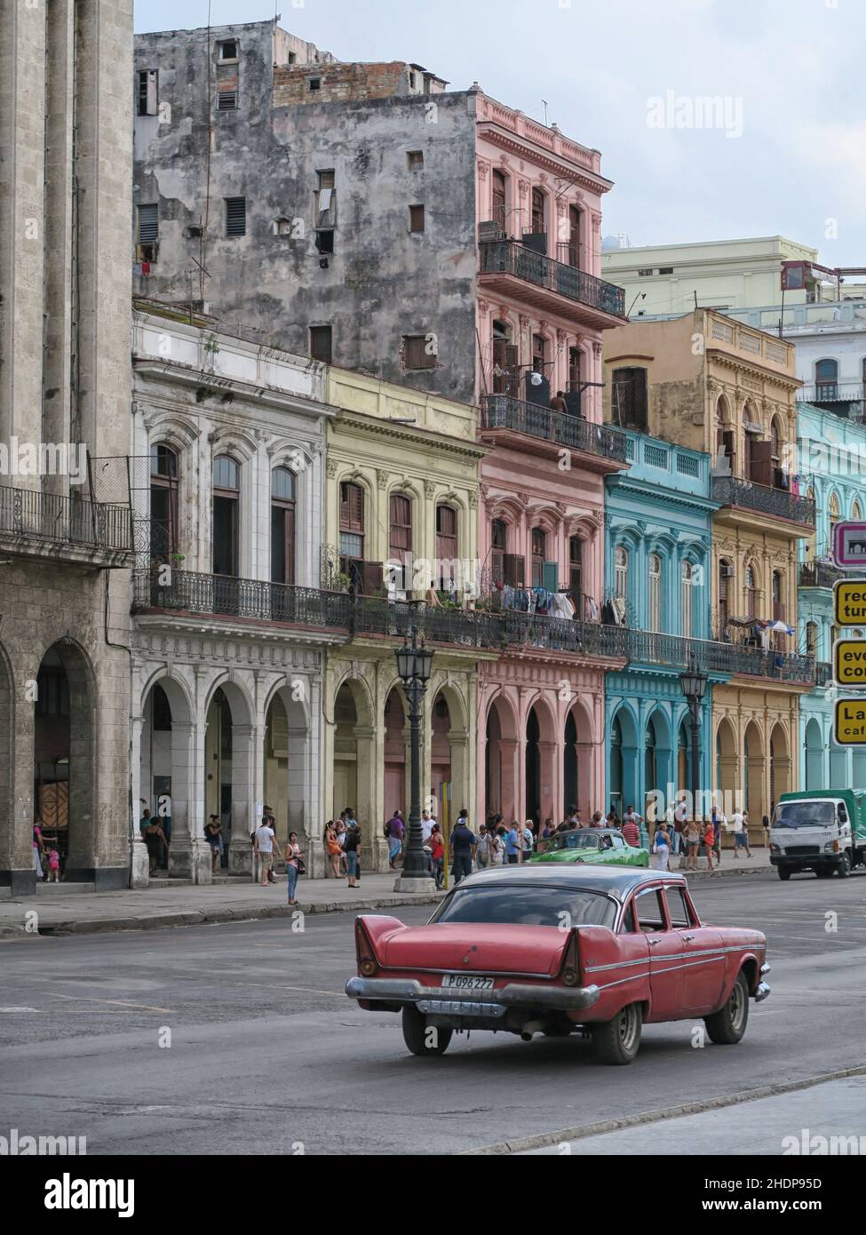 Havana havanas oldtimer hi-res stock photography and images - Alamy