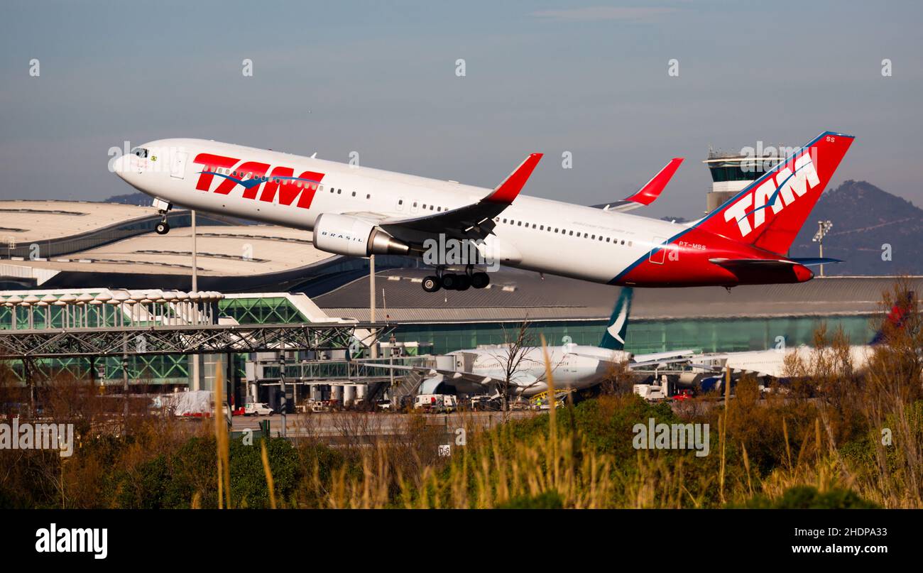 Boeing of TAM Airlines Brasil taking off from El Prat Airport Stock Photo