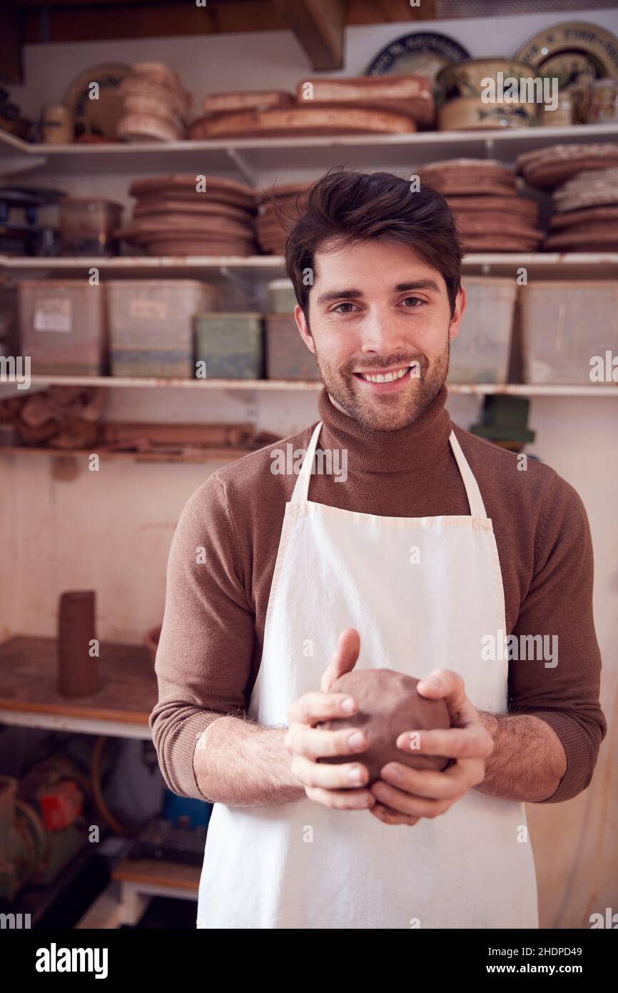 holding, clay, potter, clays, potters Stock Photo Alamy