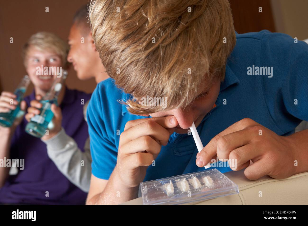 teenager, party, drug abuse, to sniff snow, teen, teenage, teenagers, teens, parties, drug abuses Stock Photo