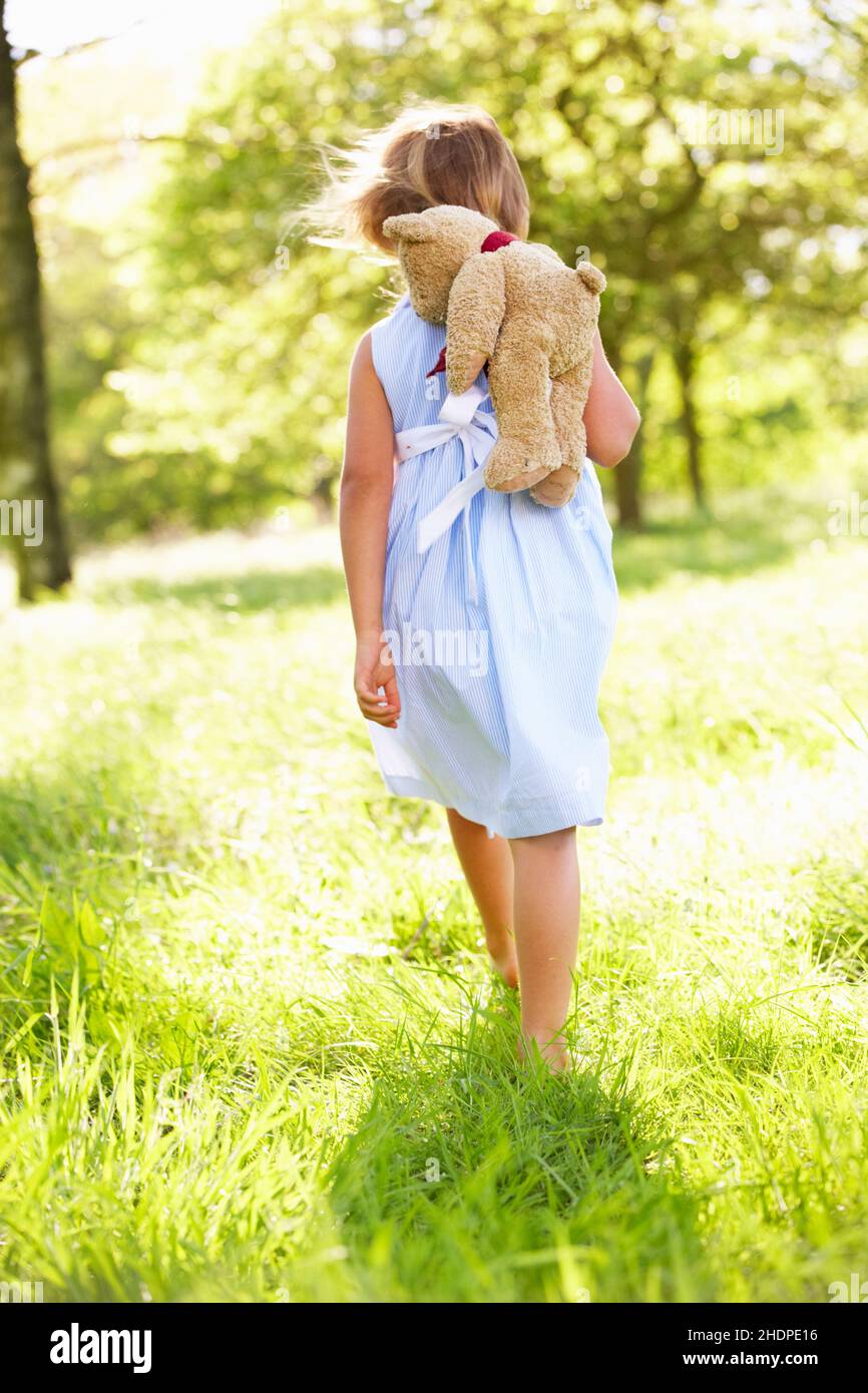 Child rear view summer vertical hi-res stock photography and images - Alamy