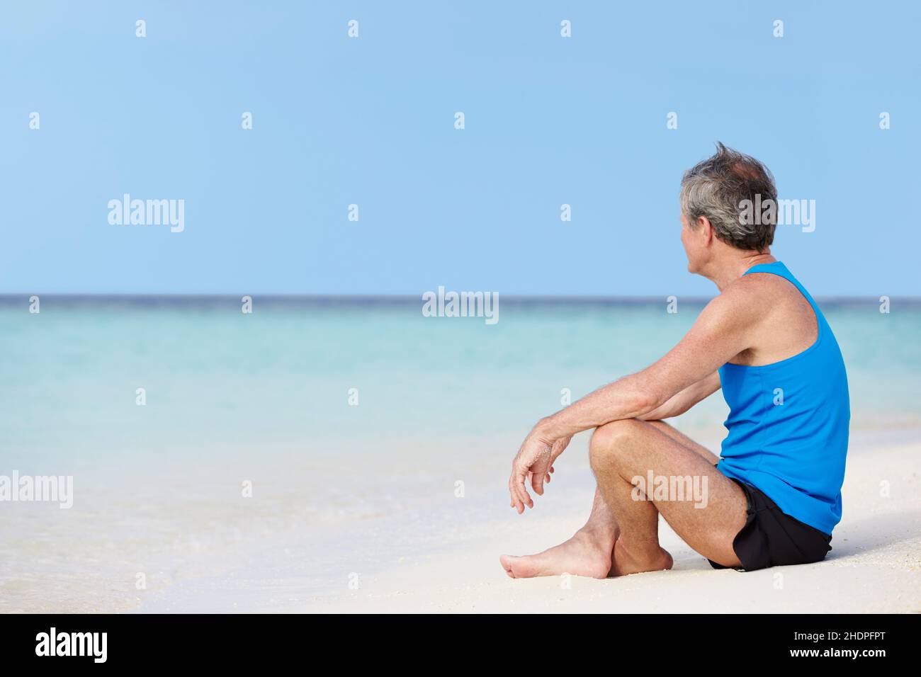 Elderly retired man wears hi-res stock photography and images - Alamy