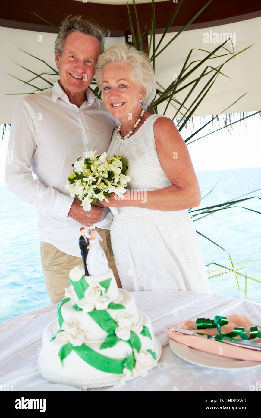wedding couple, honeymoon, beach wedding, wedding couples, honeymoons
