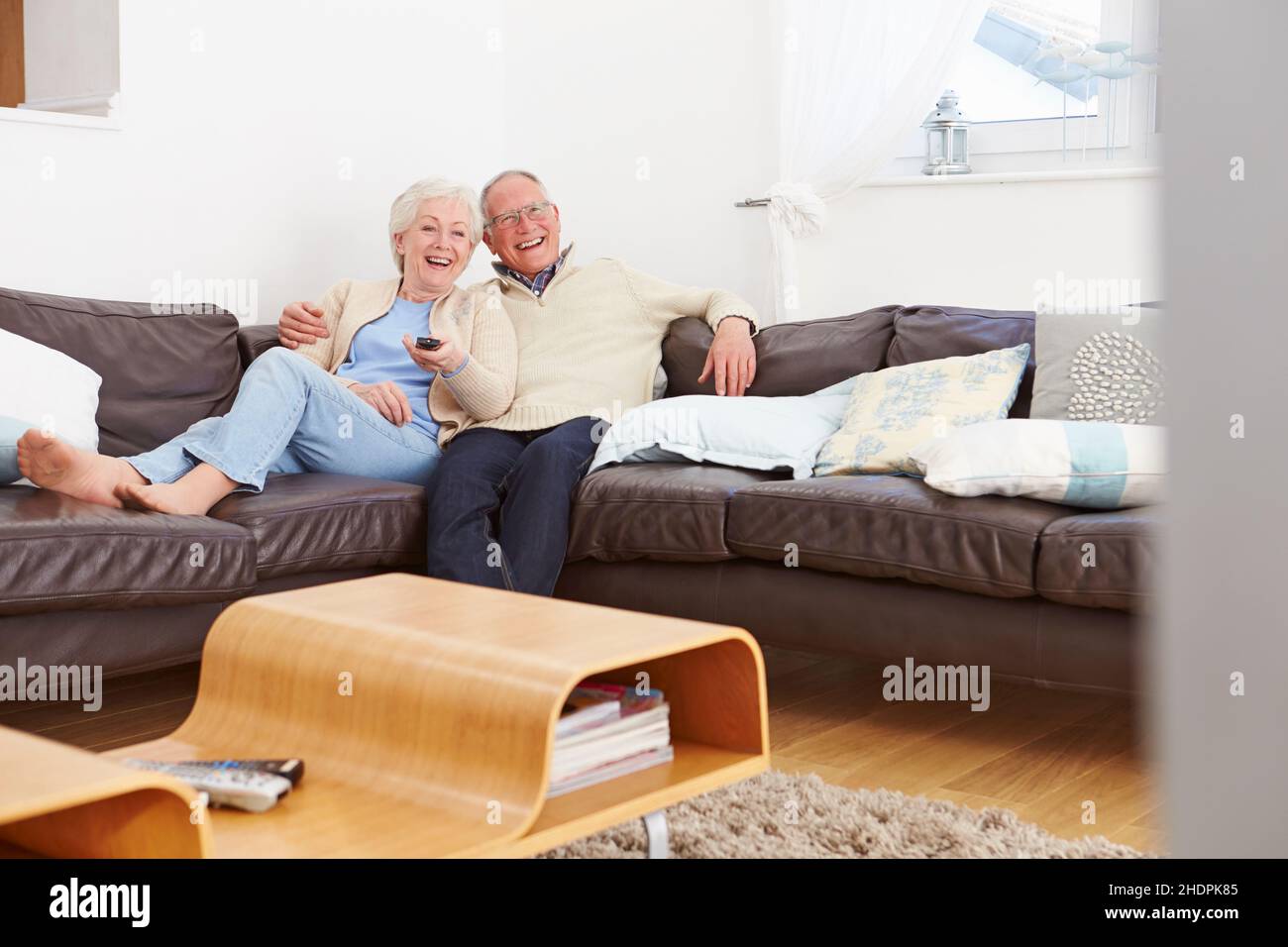 senior, couple, watching tv, elderly, old, seniors, pairs, television