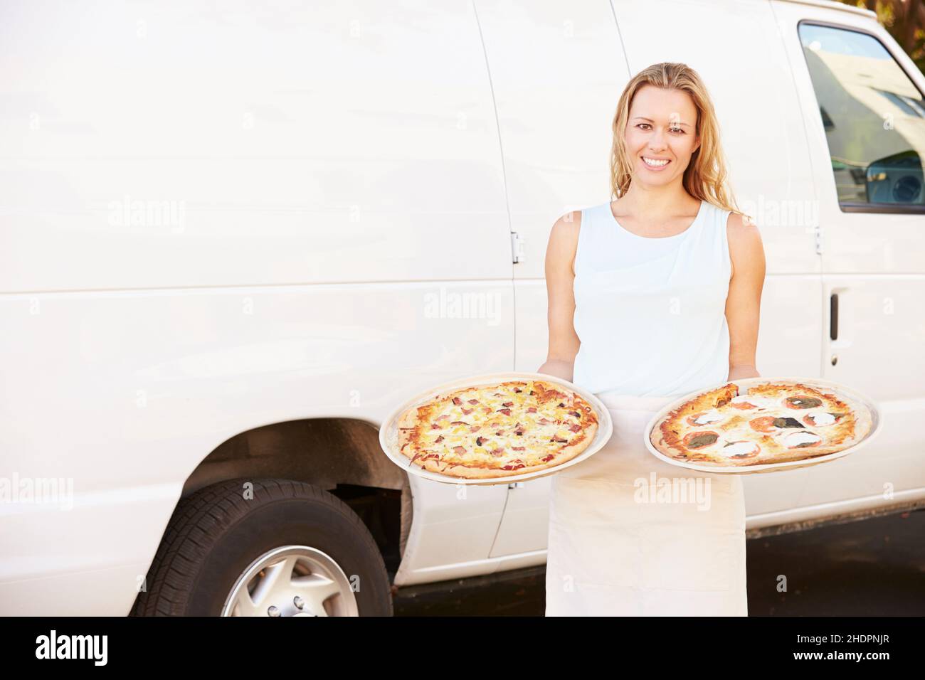 pizza, delivering, delivering food, pizza service, pizzas, deliver
