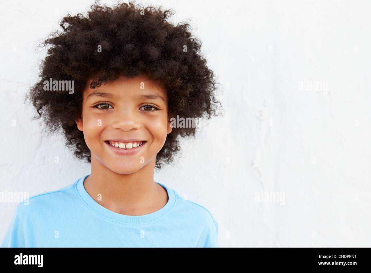 Hairstyles for boys hi-res stock photography and images - Alamy