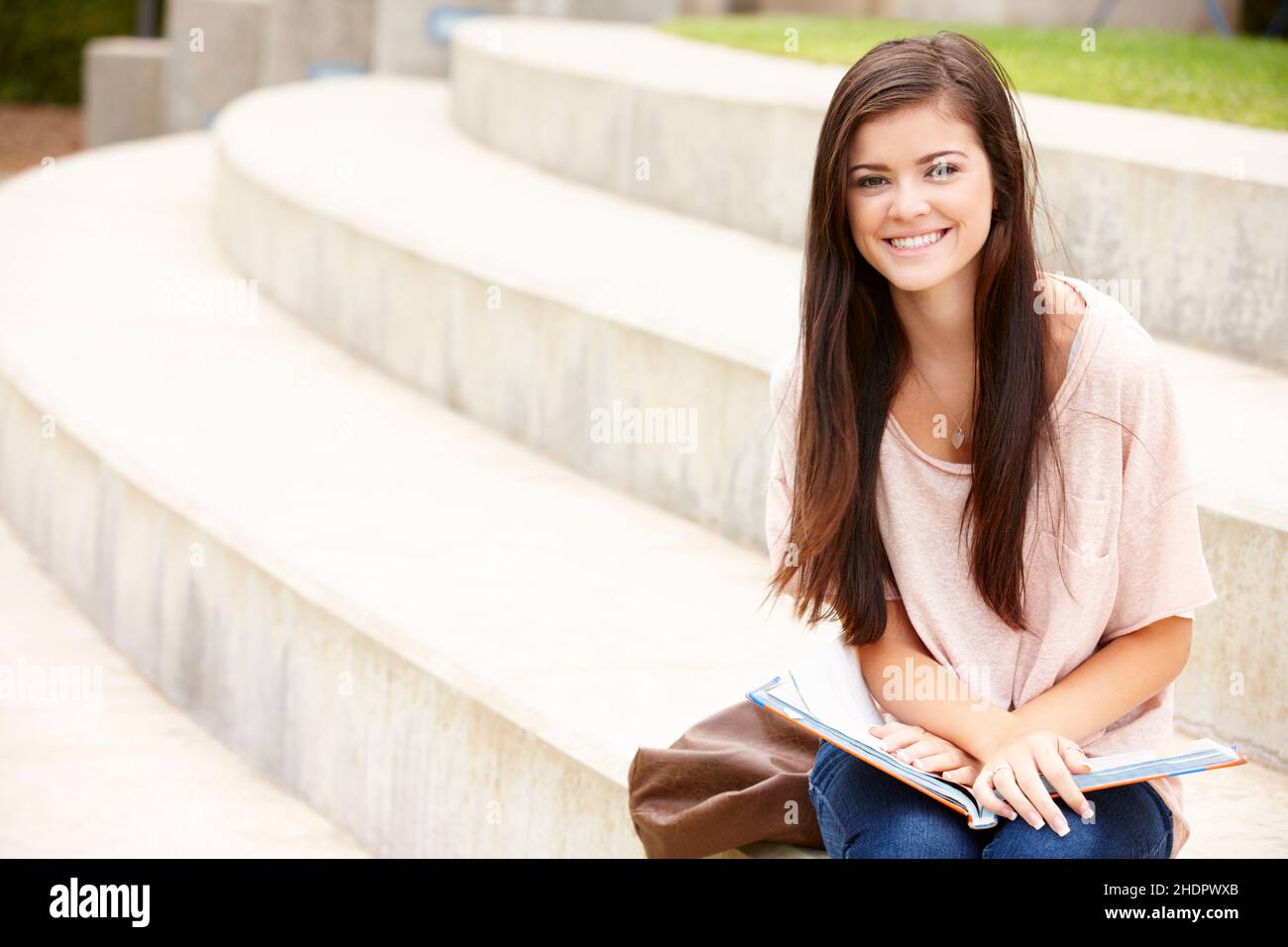 break, schoolgirl, schoolyard, breaks, rest, resting, girl, girls