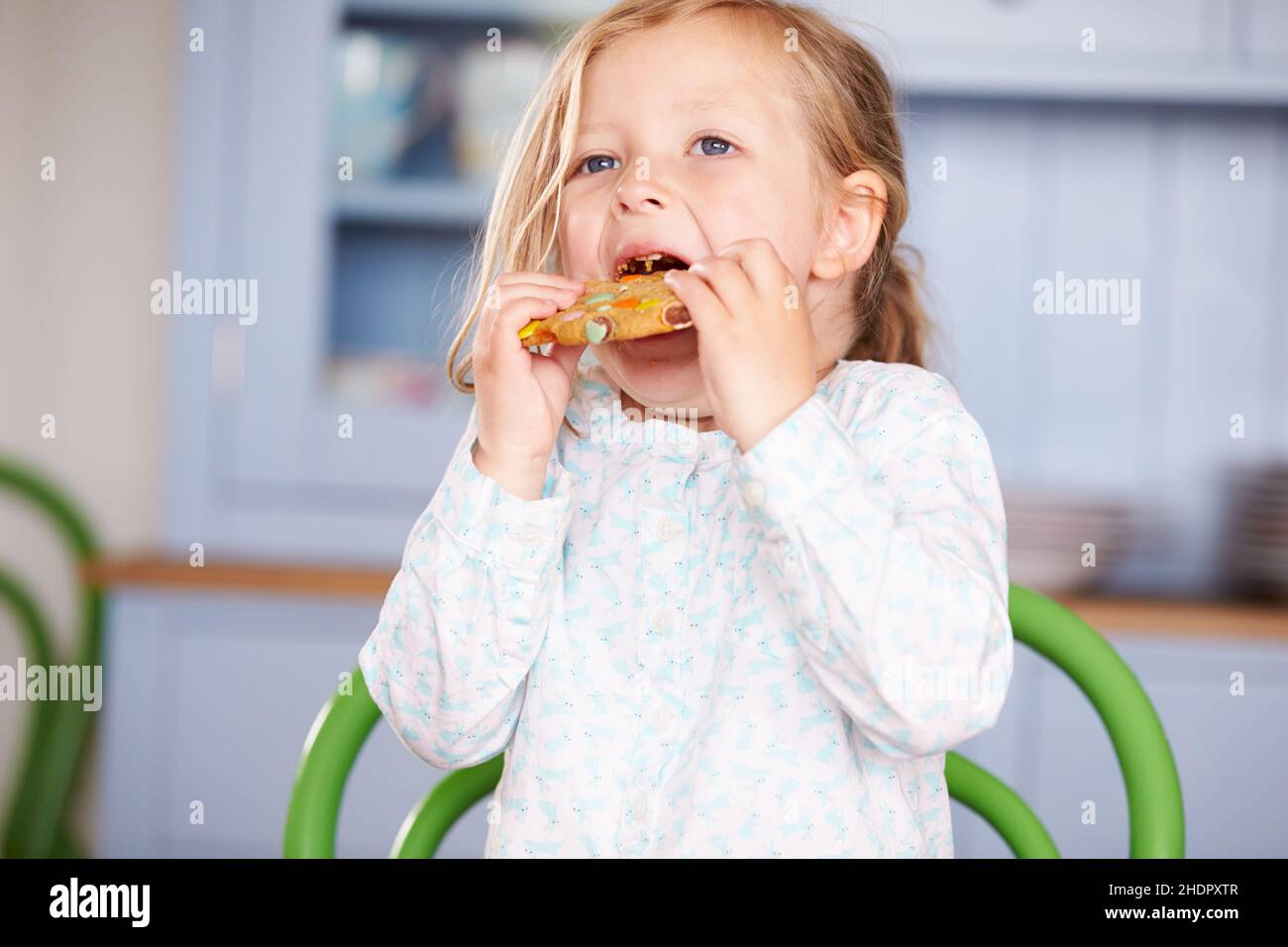 girl, eating, cookies, girls, eat, cookie Stock Photo Alamy