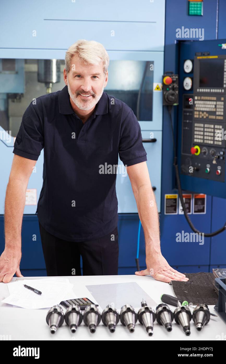 Techne Engineering Technique technology hi-res stock photography and images - Alamy
