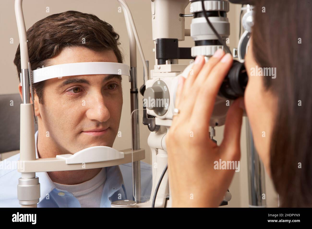 patient, eye test equipment, optician, doctor, patients, eye test