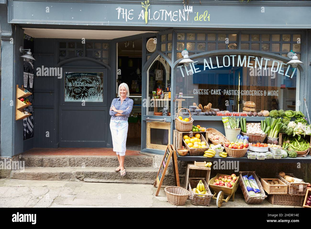 Lady Store Owner organic grocery store, female shop owner, organic grocery stores ...