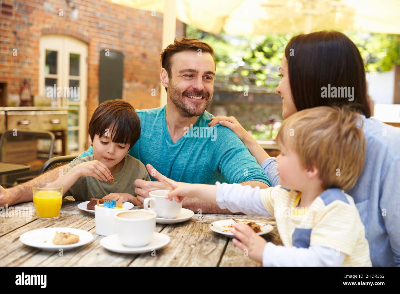 cafe, coffee time, family, cafes, coffee break, families Stock Photo