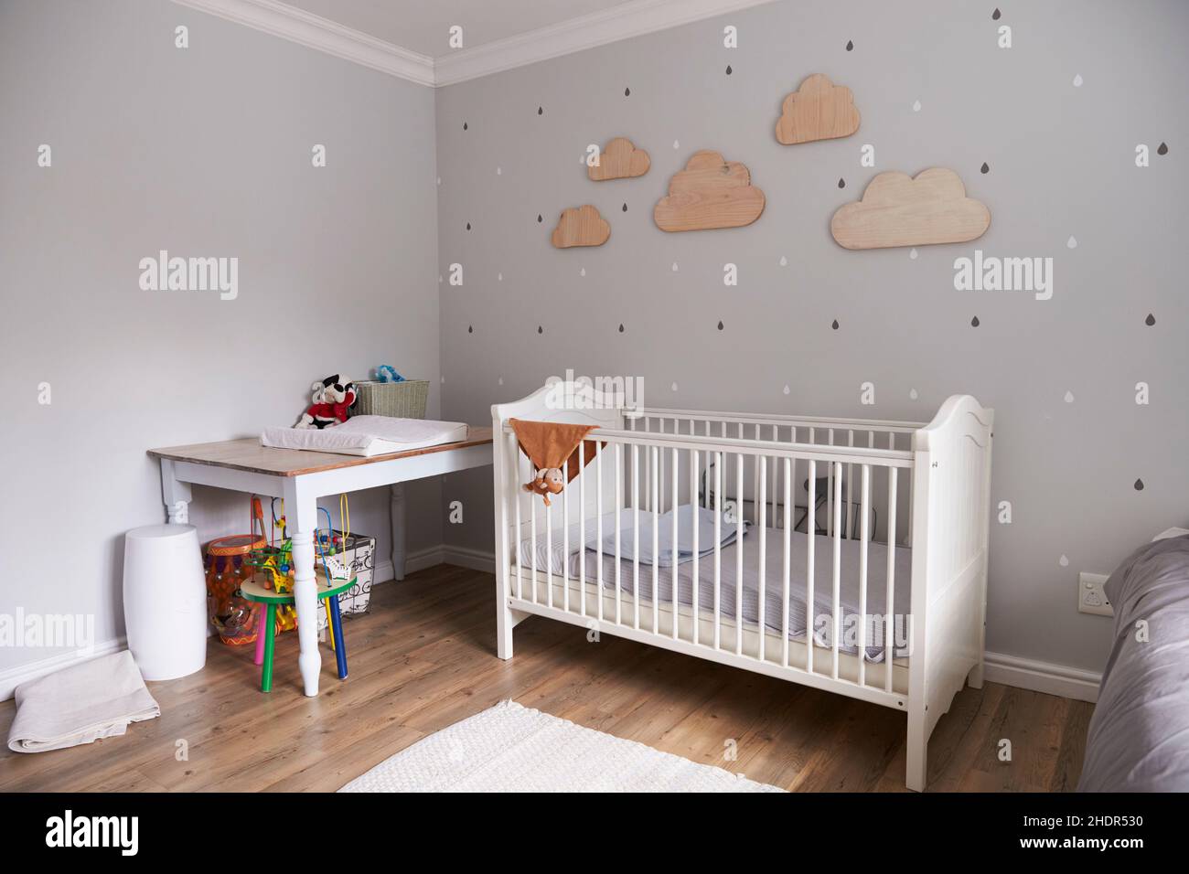 nursery, changing diaper, crib, nurseries, changing diapers, nappies