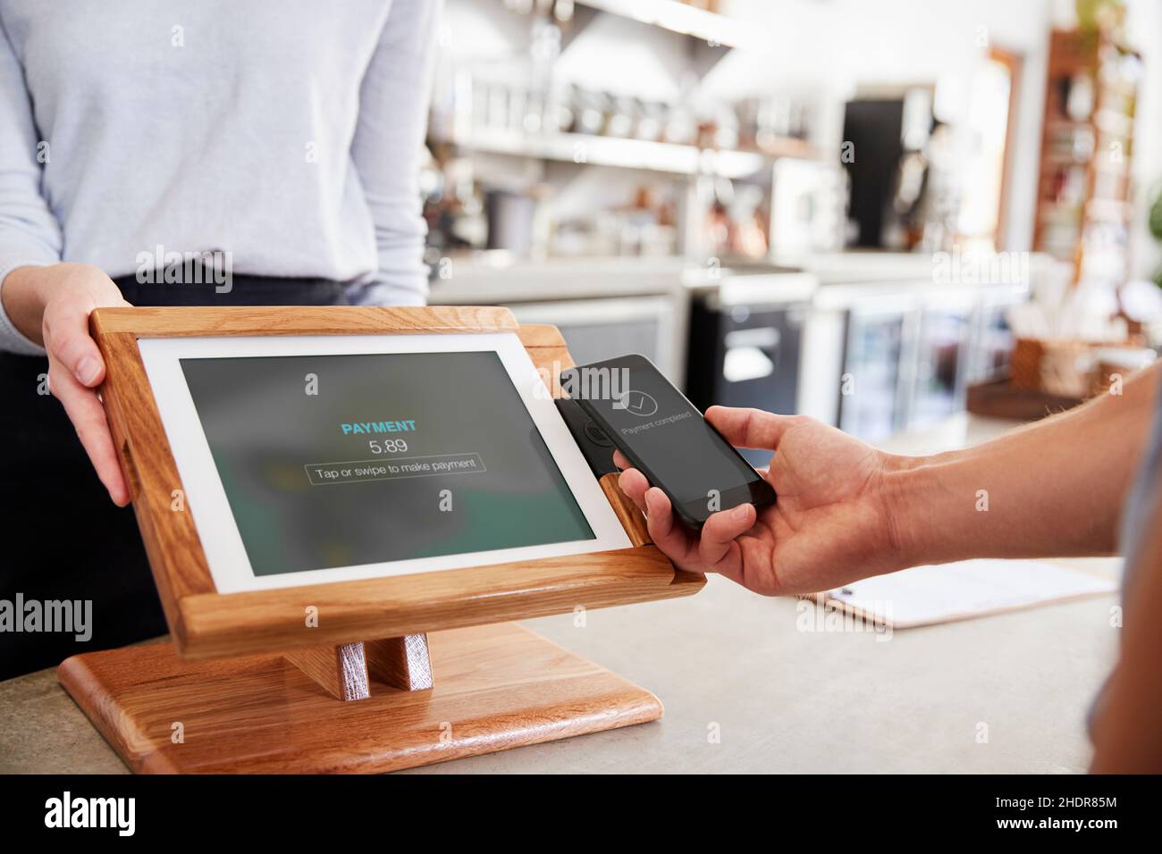 paying, cashless, coffee bar Stock Photo - Alamy