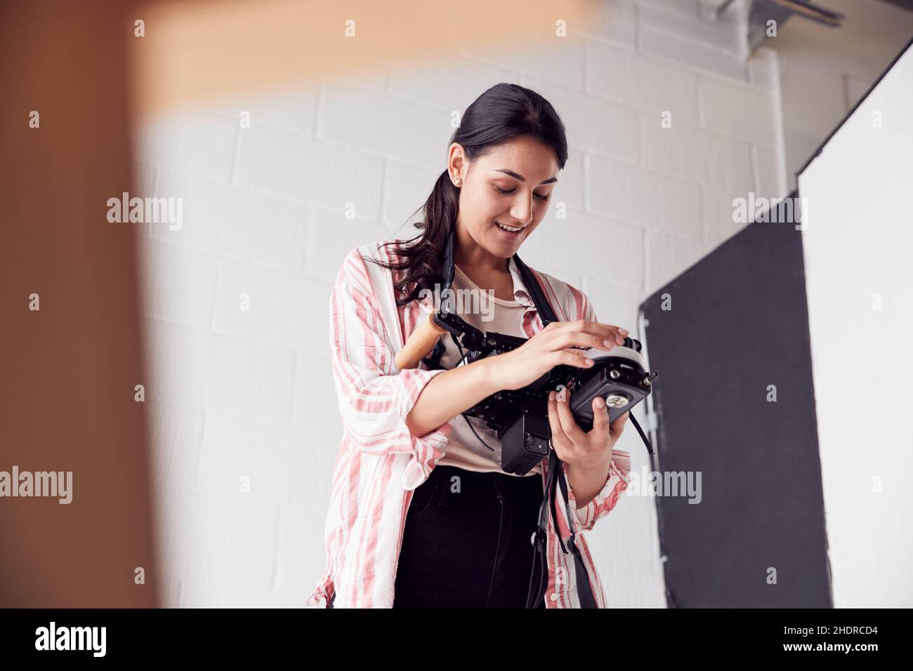 computer monitor, sharpness, setting, movie camera, computer monitors