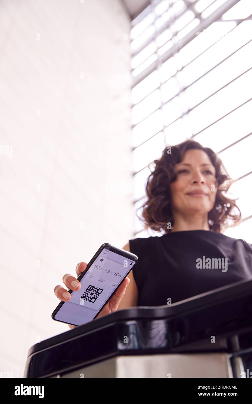 check in, boarding pass, qr code, eTicket, checkins Stock Photo Alamy