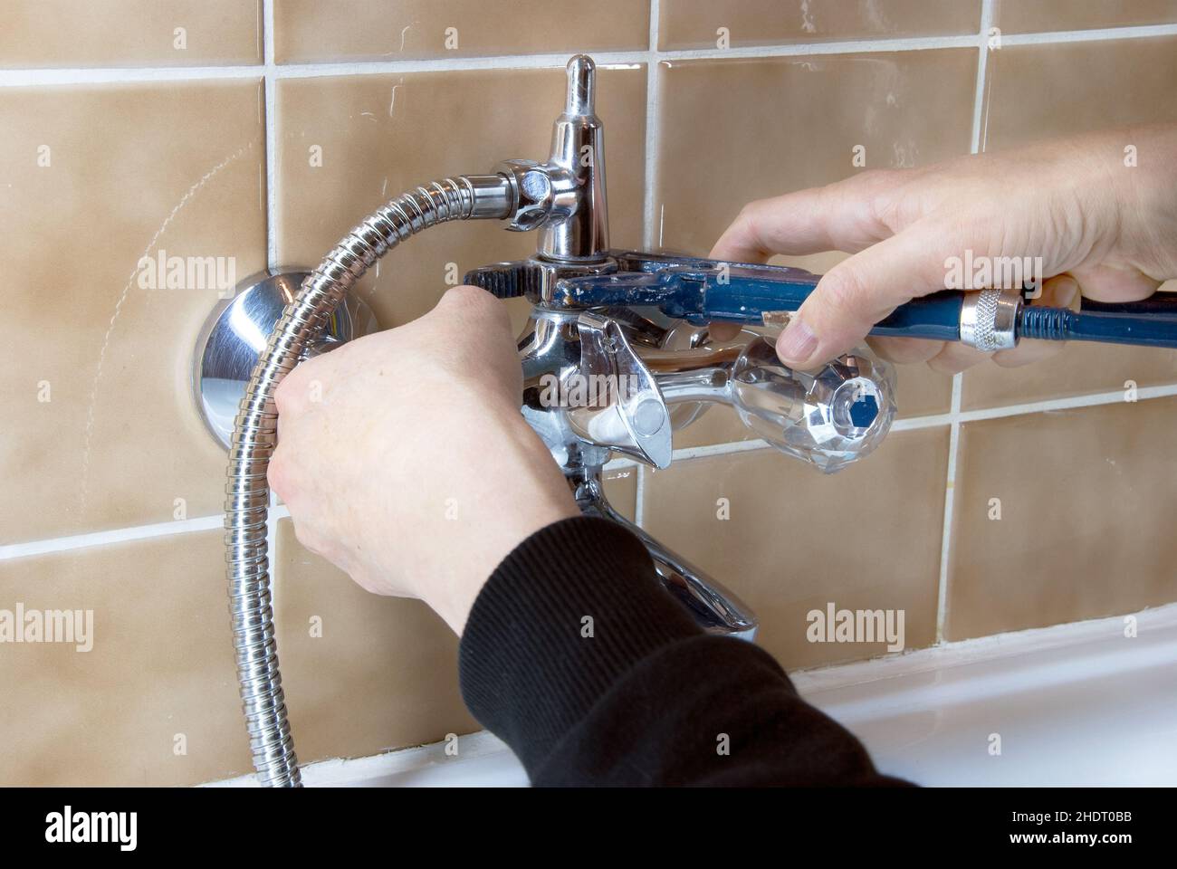 bathtub, repair, valve, bath, bathtubs, valves Stock Photo Alamy
