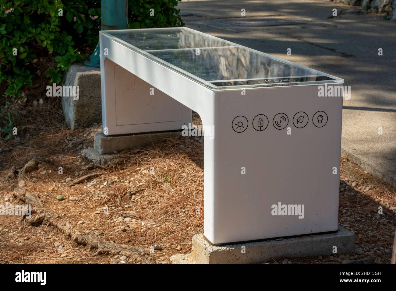 Moscenicka Draga, Croatia, august, 12, 2021 - Steora solar smart bench near  the beach. Smart bench provides temperature and weather sensors, with wire  Stock Photo - Alamy