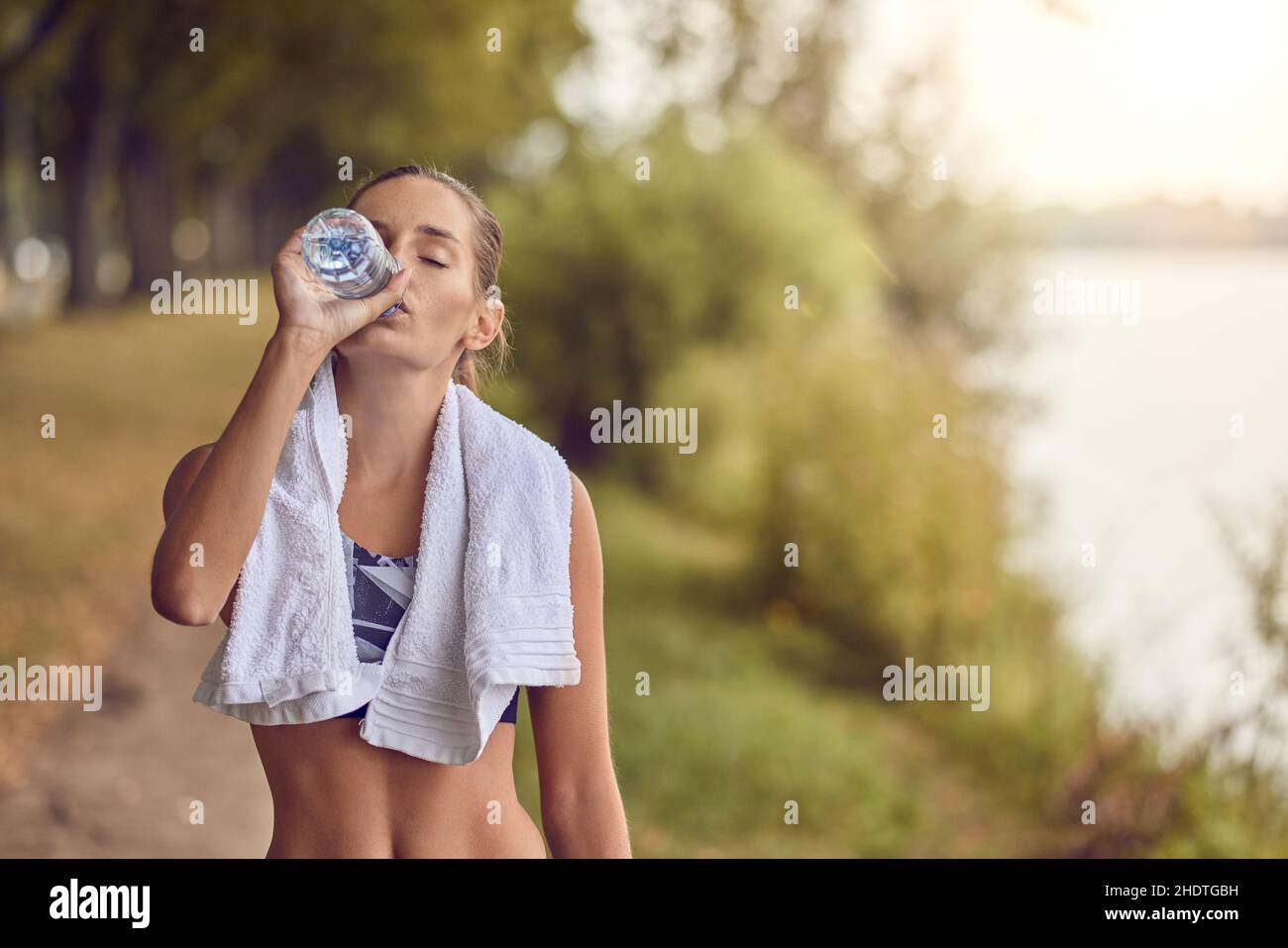 drinking, runner, to drink, jogger, run, runners, running Stock Photo Alamy