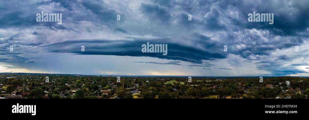 Frankston, Victoria, Australia, January 07, 2022: Panoramic of Menacing Storm Front Arcus Shelf Cloud Approaching Stock Photo