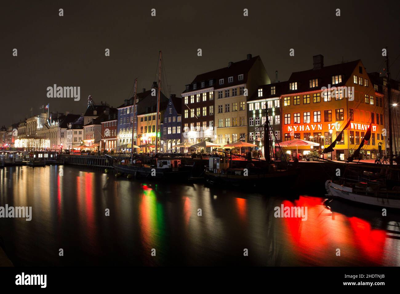 copenhagen-nyhavn-copenhagens-nyhavns-stock-photo-alamy