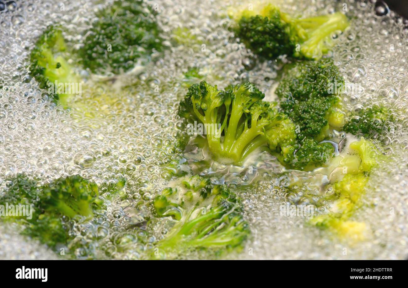 Close up shot boiling water hi-res stock photography and images - Alamy