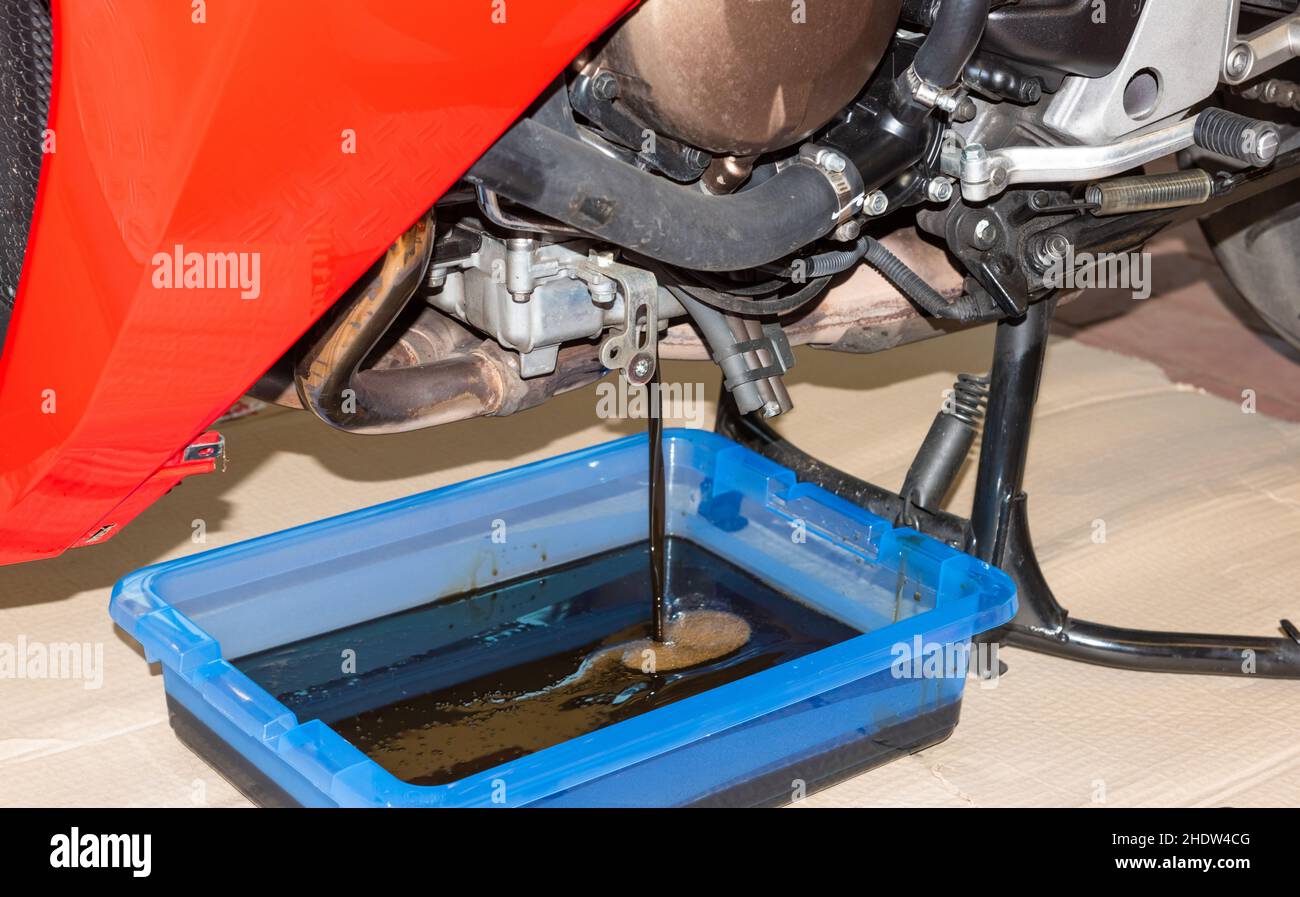 used oil, oil change, engine oil, sump, used oils, oil changes, engine