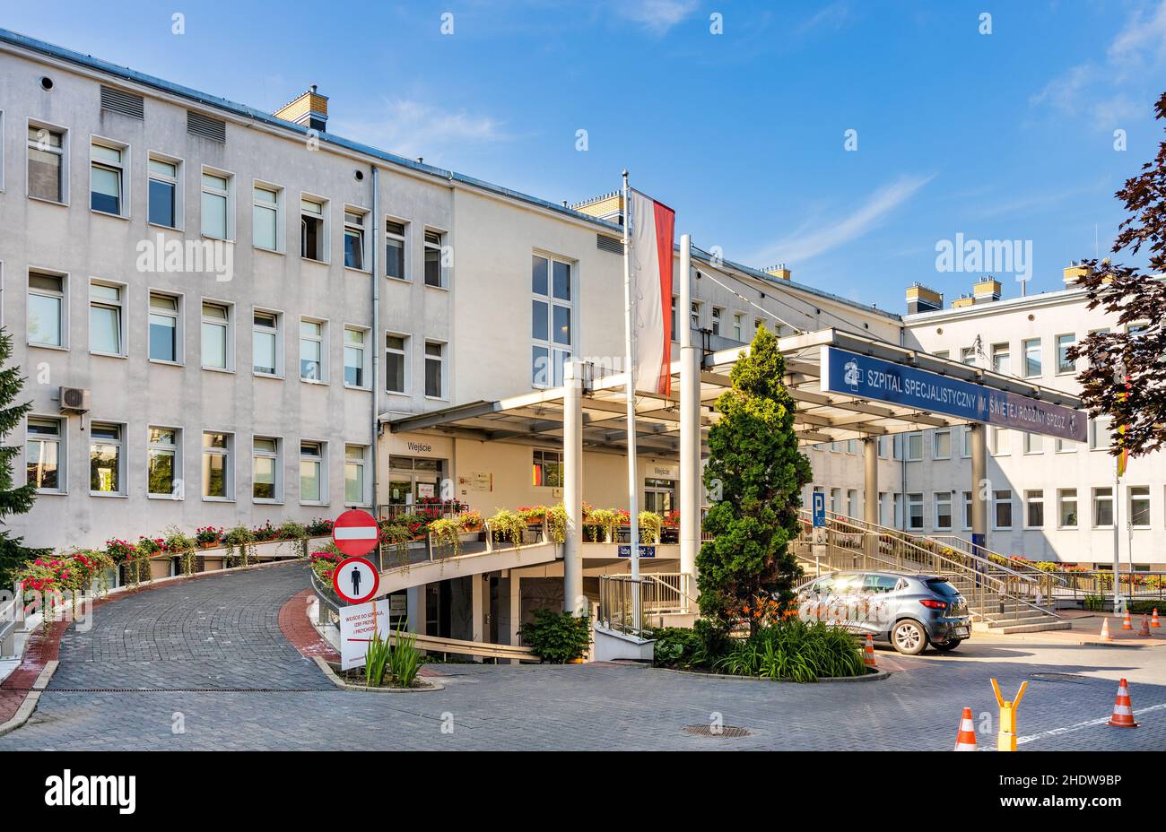 Warsaw, Poland - July 11, 2021: Holy Family specialistic hospital and medical center at 25 Madalinskiego street in Mokotow district of Warsaw Stock Photo