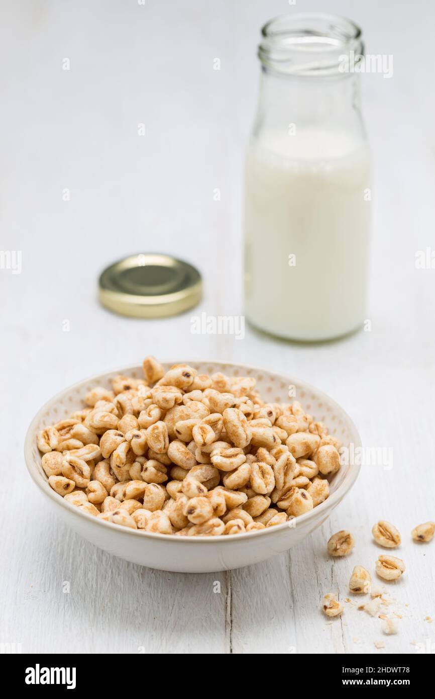 wheat, cereal, puffed, wheats, cereals Stock Photo - Alamy