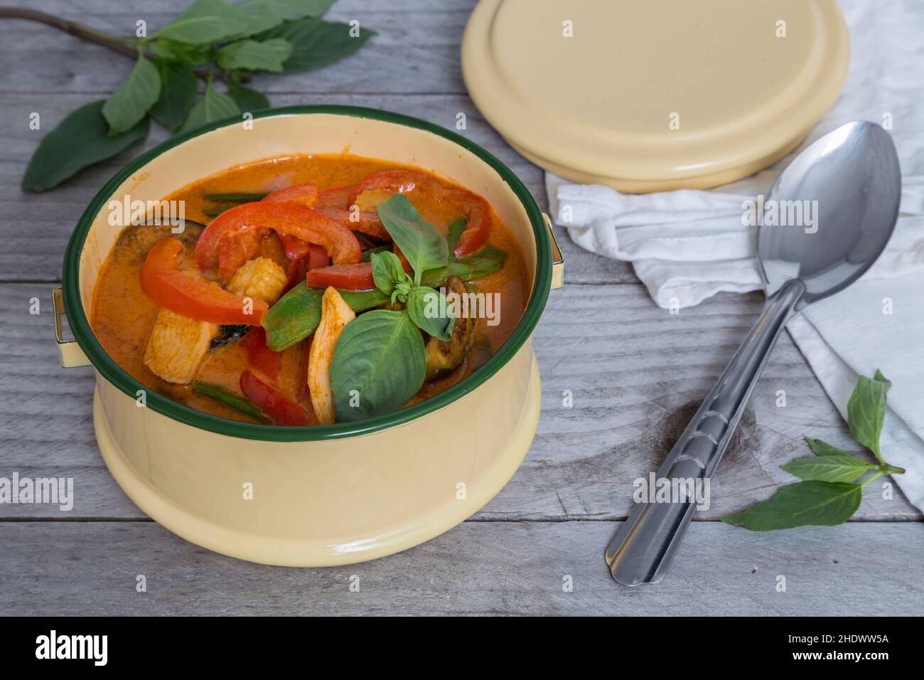 thai curry, red thai curry Stock Photo - Alamy