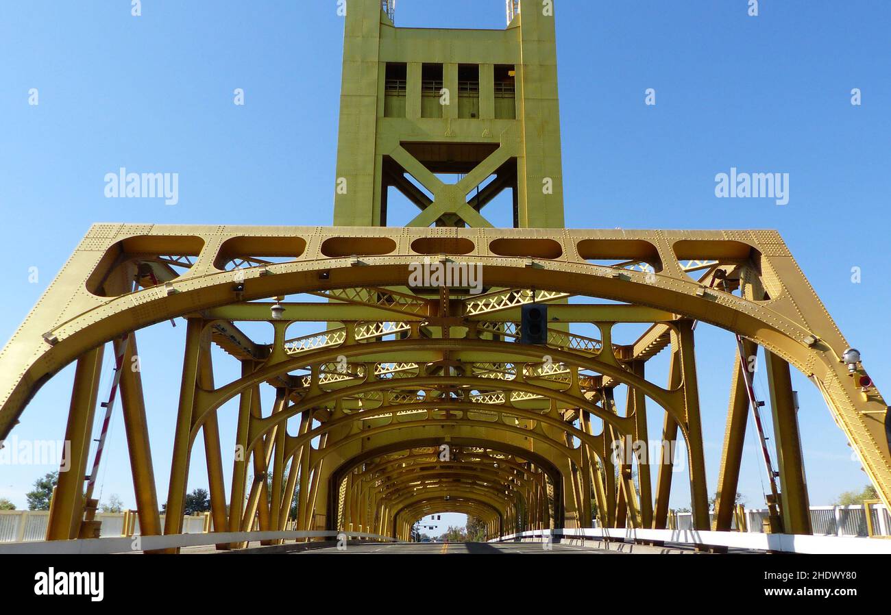 tower bridge, sacramento, tower bridges, sacramentos Stock Photo - Alamy