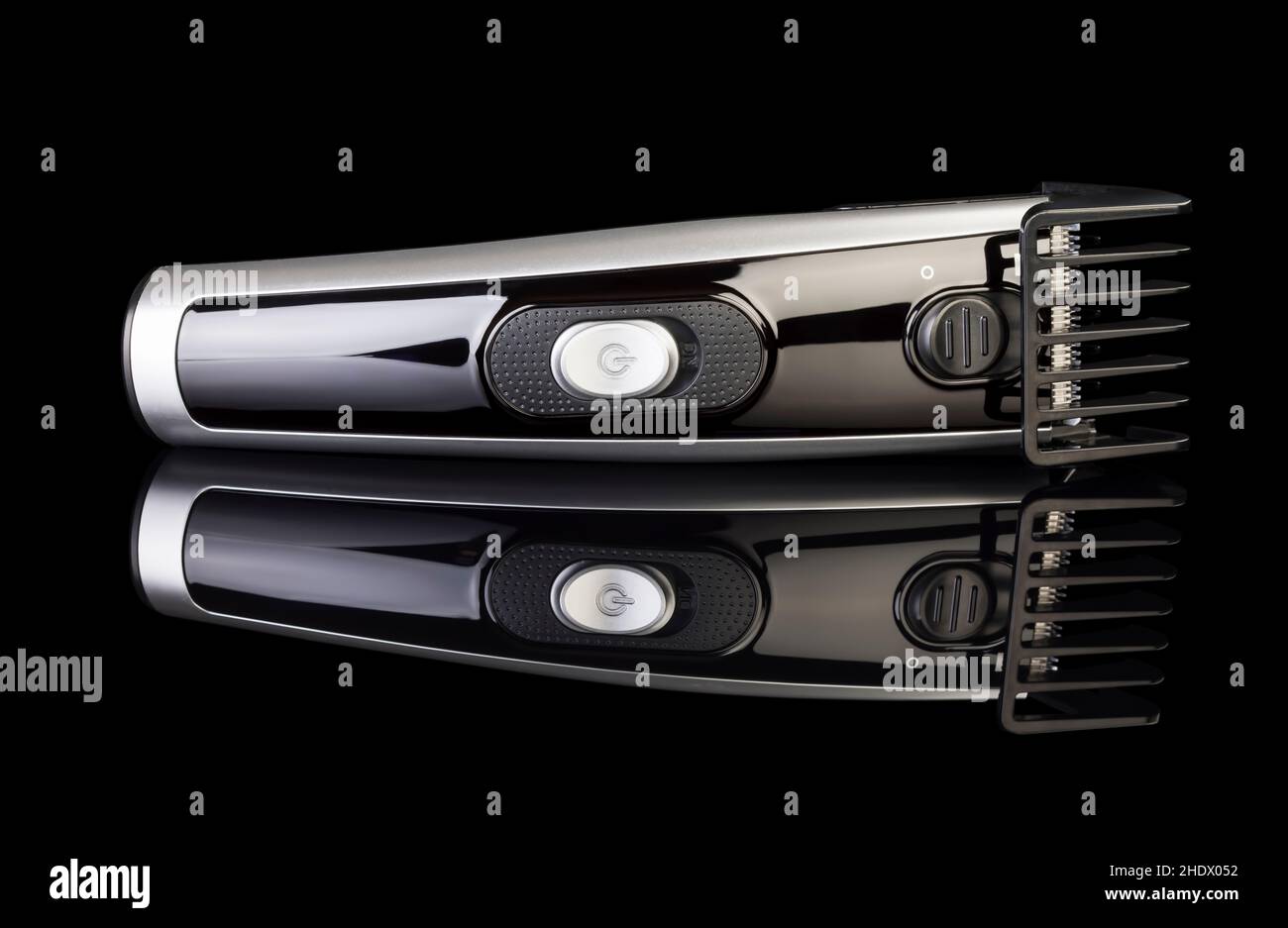 Razor technique hi-res stock photography and images - Alamy