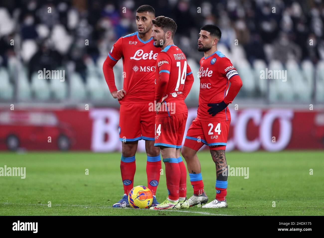 Torino, Italy. 06th Jan, 2022. Faouzi Ghoulam of Ssc Napoli (L), Dries Mertens of Ssc Napoli (C) and Lorenzo Insigne of Ssc Napoli (R) look on during the Serie A match between Juventus Fc and Ssc Napoli at Allianz Stadium on January 6, 2022 in Turin, Italy. Credit: Marco Canoniero/Alamy Live News Stock Photo