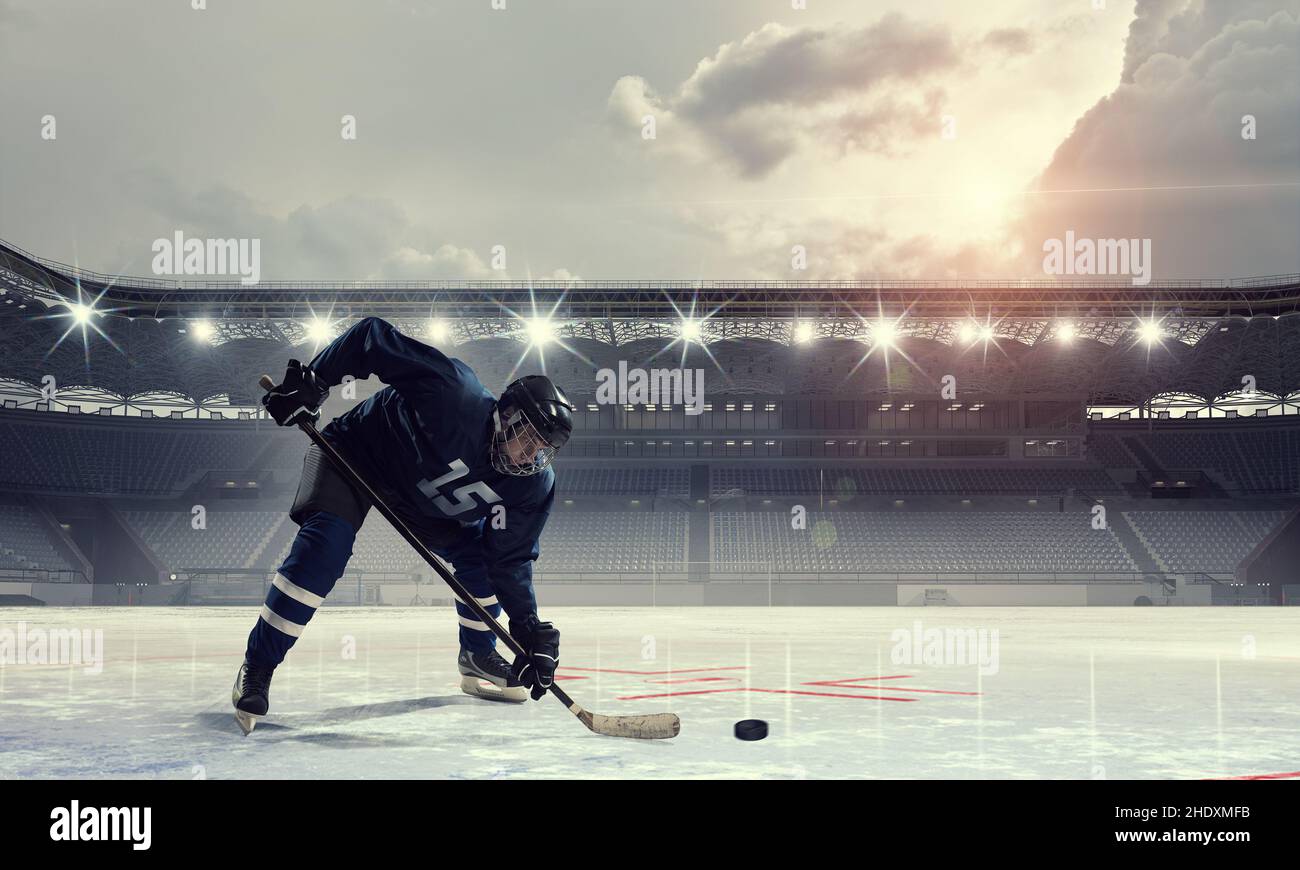 шайба для хоккея. Ice playing. лед хоккей. зимние виды спорта хоккей. натали спунер хоккей.